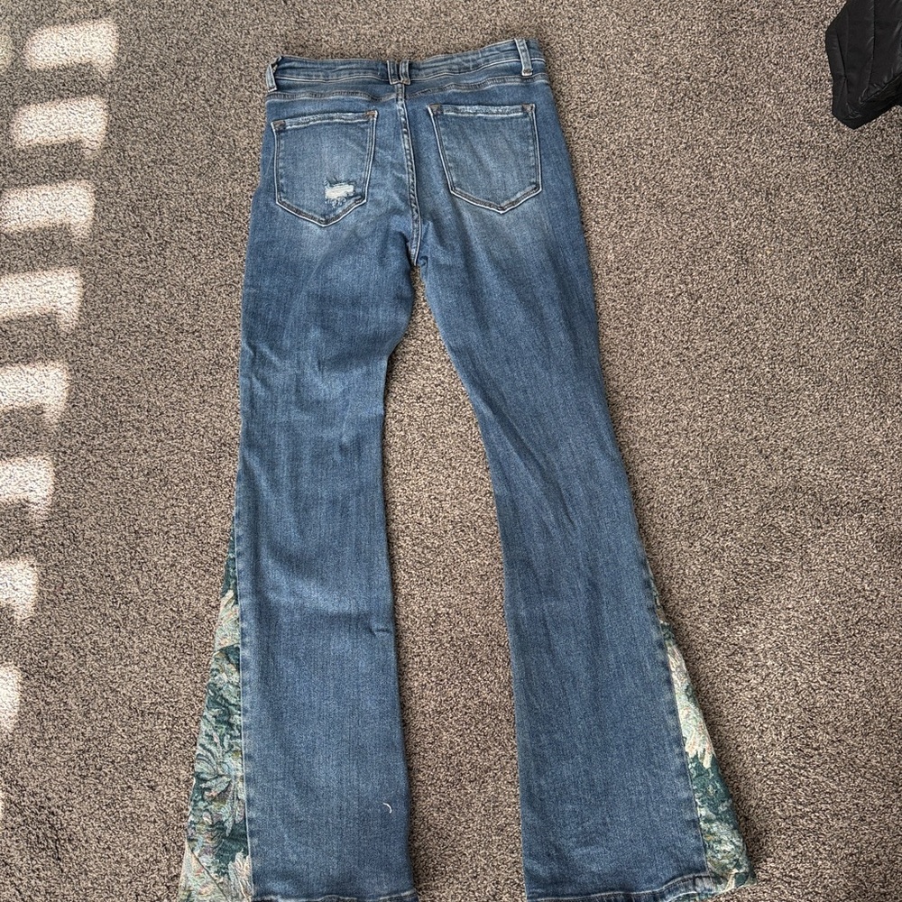 Vervet Floral Flare Blue Jeans - Picture 6 of 7
